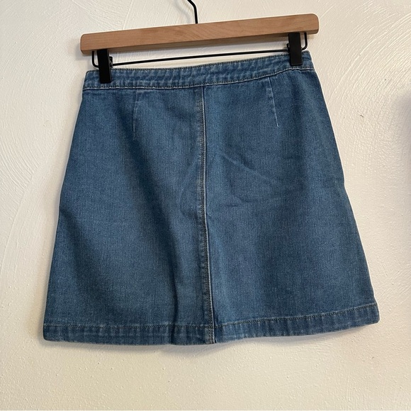 Brandy Melville Button Denim Mini Skirt Size Small (B)2 - Picture 2 of 6